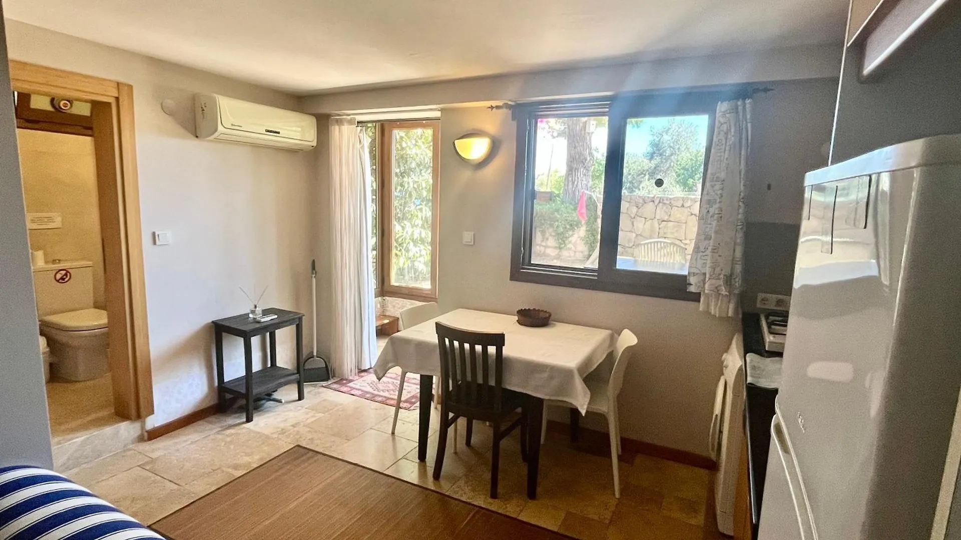Apartment Tatil Evi Karaburun  Turkey
